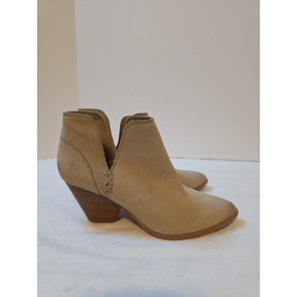 Frye Boots Women 7.5M Reina Cut Out Ankle Bootie Taupe Poined Toe Cuban 3478394 - Picture 7 of 16